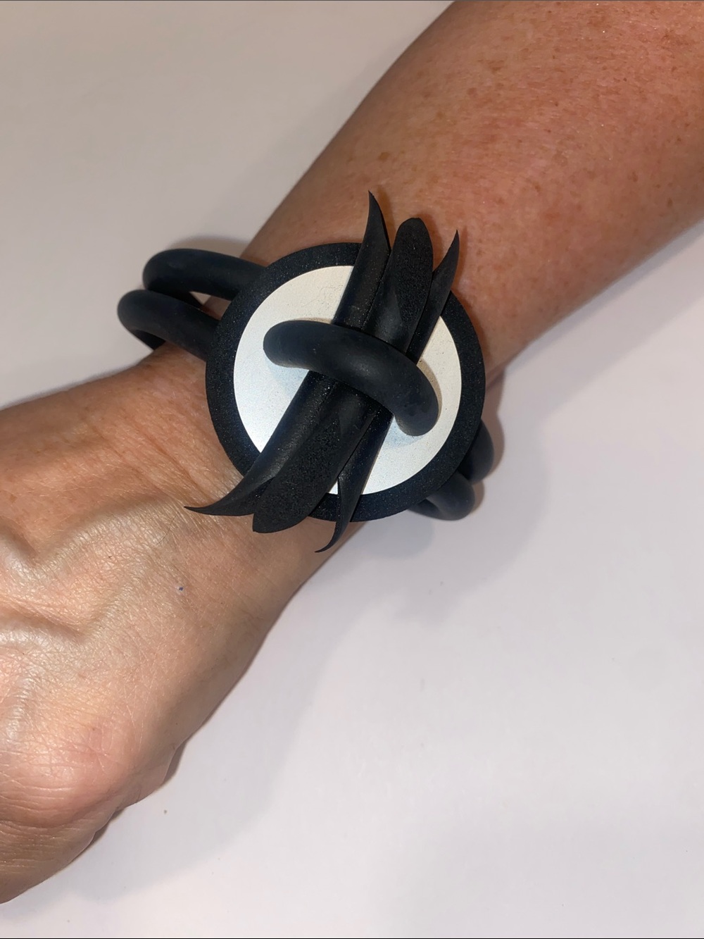 Black and White Sculptural Knot Bracelet - Women Accessories(easy on/off magnet)